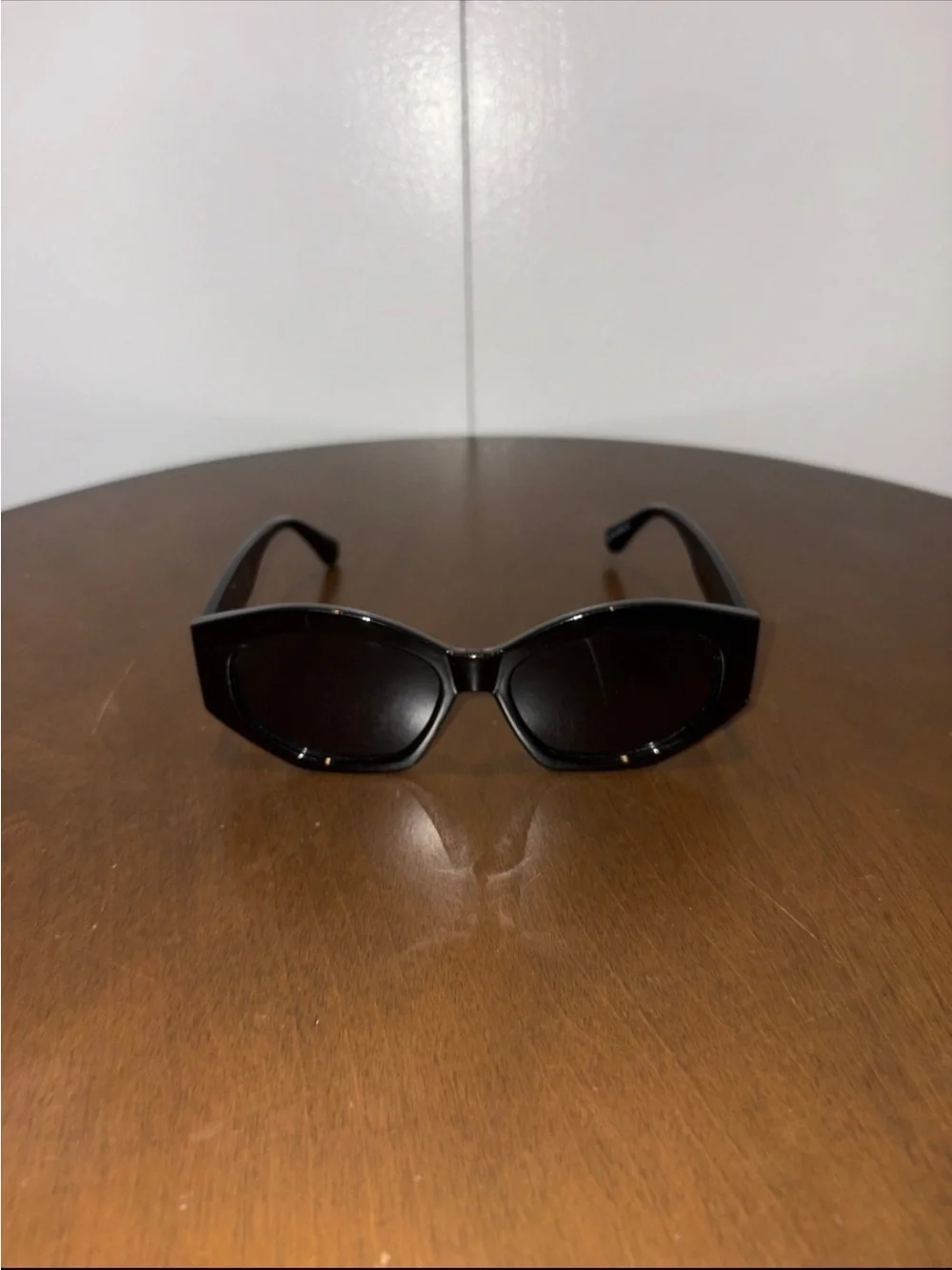 Classic Black Cat-Eye Sunglasses for Women